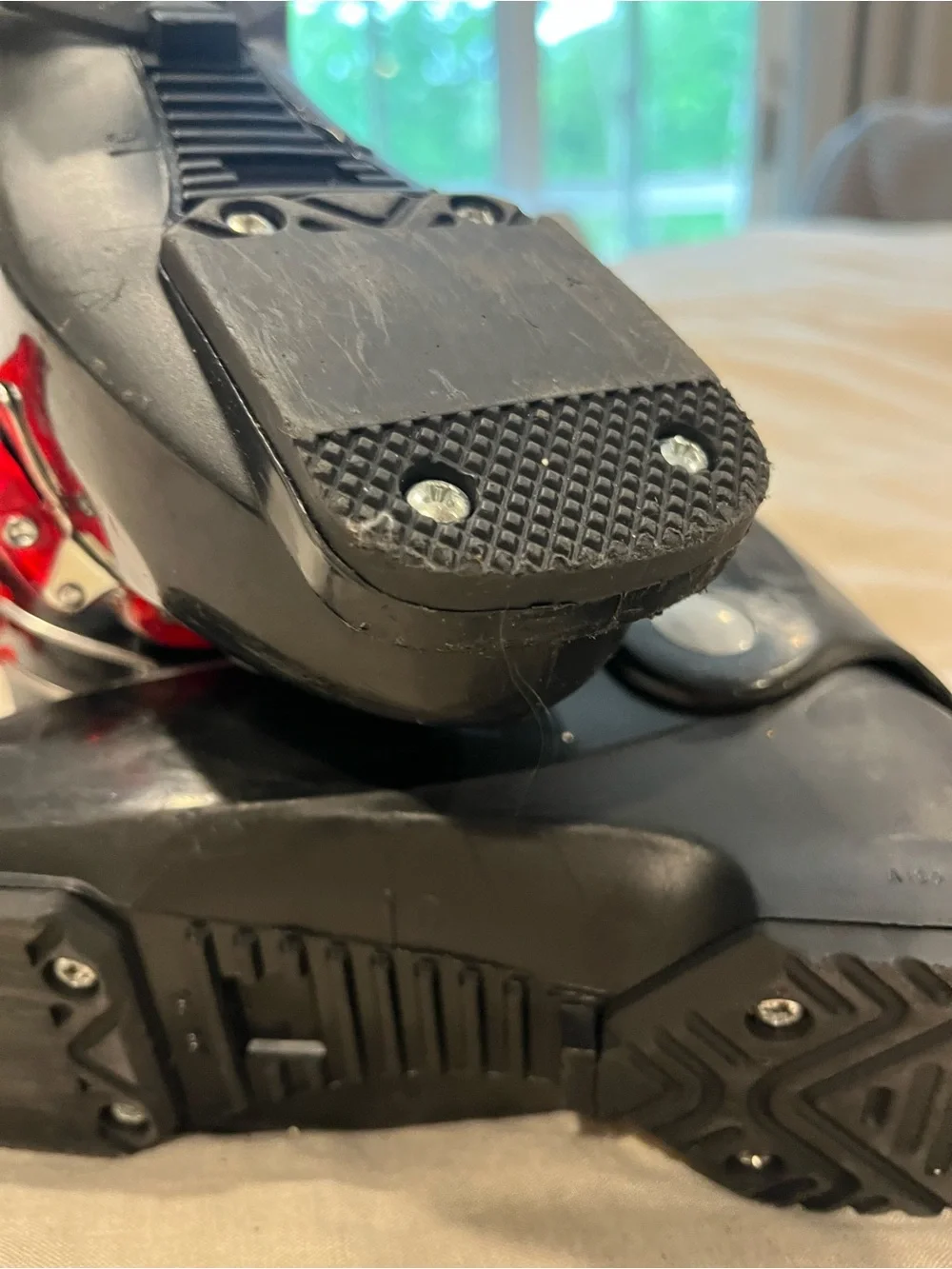 Head Edge Black Kids Ski Boots with Red Buckles 20.0-20.5, 241mm
